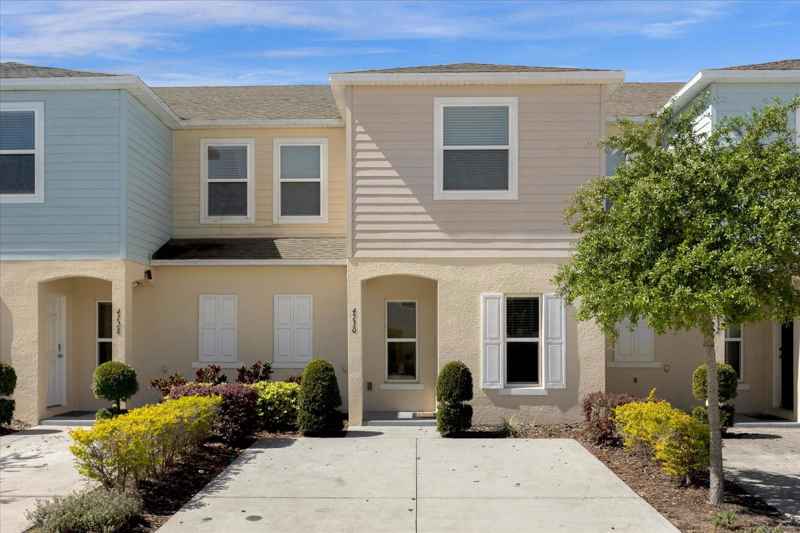 4730 CORAL CASTLE DR