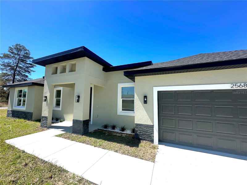 2568 SW 154TH PL PL