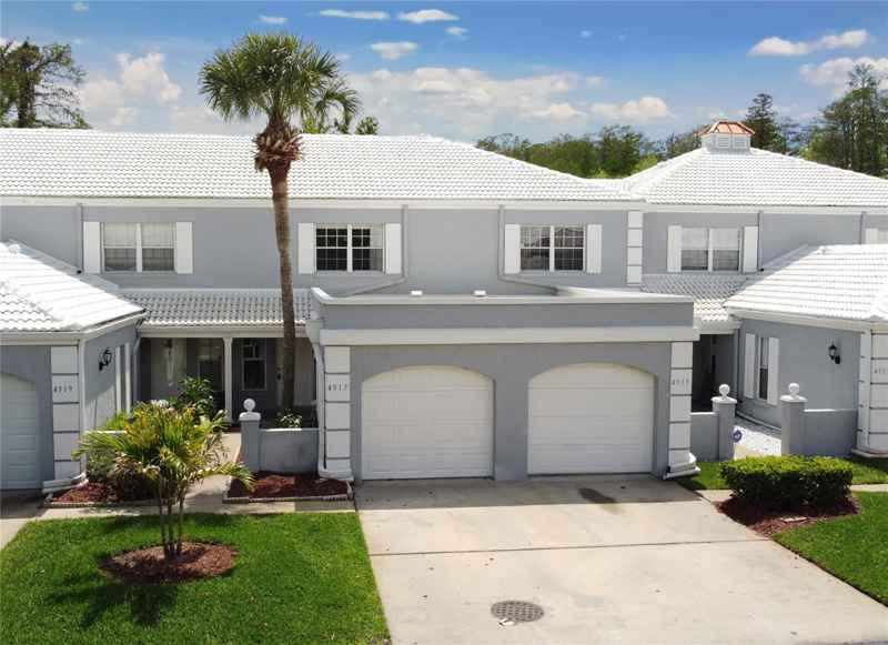 4917 WALDEN CIR