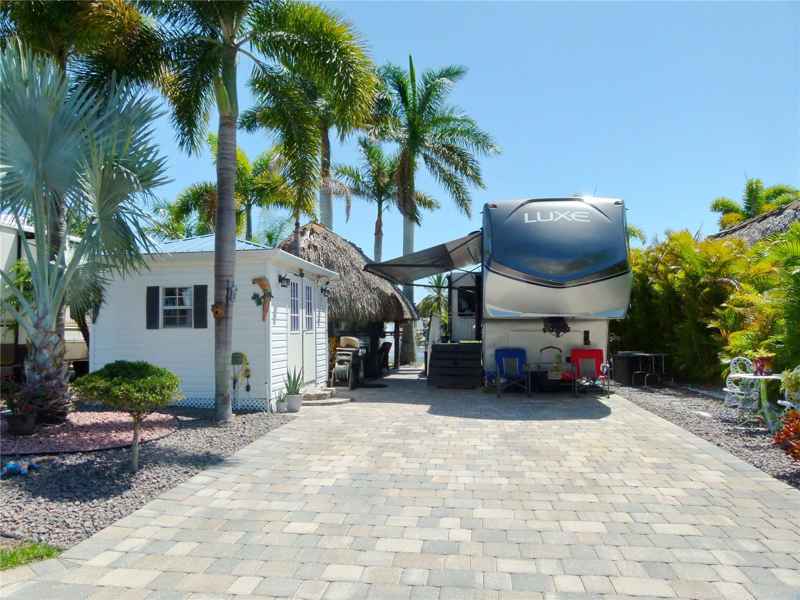 526 SW 40TH CV #57