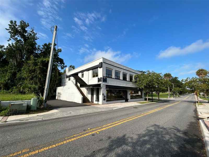 118 SW FORT KING ST