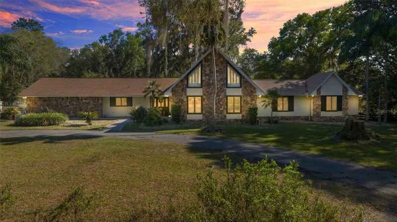 2130 SW 37TH STREET RD