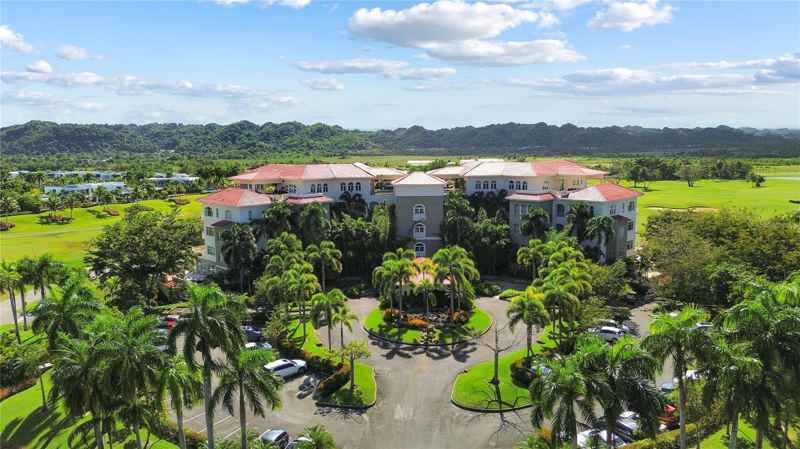3203 PLANTATION VILLAGE #203
