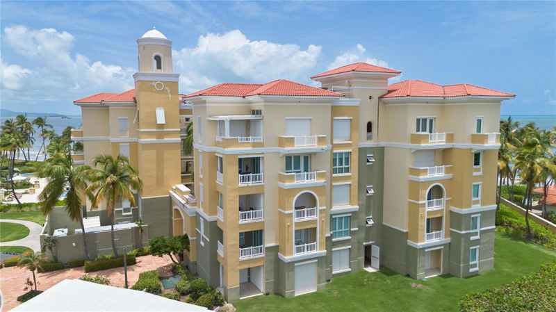 100 OCEAN DRIVE #225