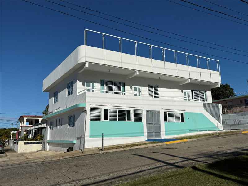 SR #2, FRENT LAS CASCADAS CALLE ZAFIRO ESQUINA OPALO , URB VILLA ALEGRIA ##151
