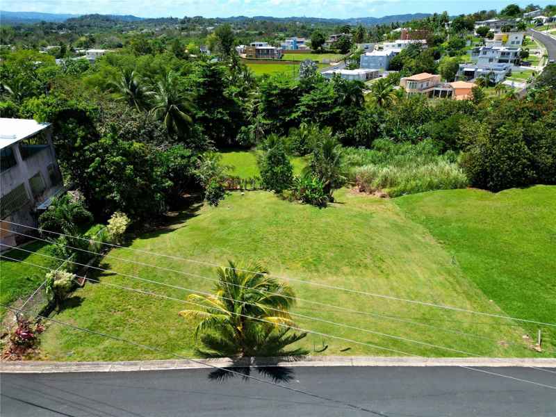 Cemi URB. HACIENDA DEL CARIBE #B6