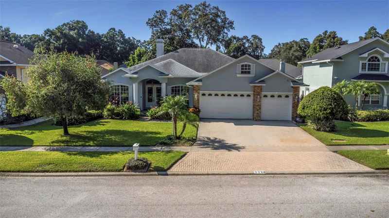 2228 VALRICO FOREST DR