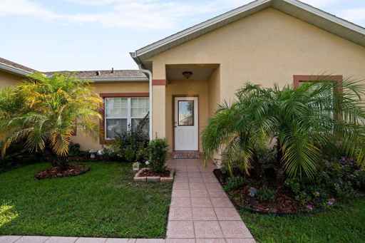 526 MARICOPA DR