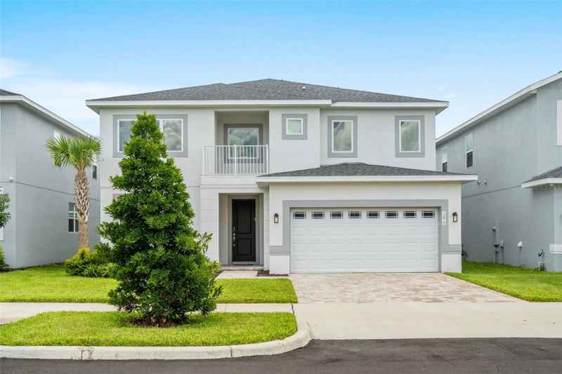 194 GOLDEN NOBLE ST