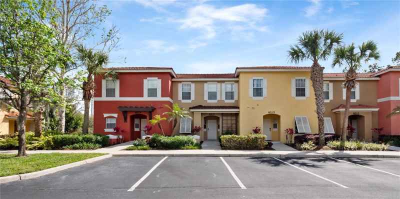 8517 CRYSTAL COVE LOOP