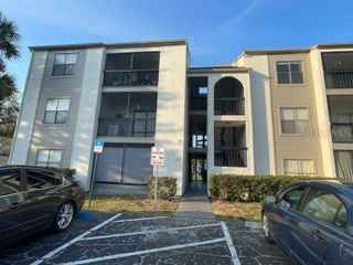 2131 CASCADES BLVD #301