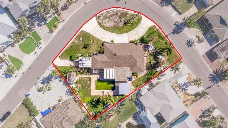 911 BOCA CIEGA ISLE DR