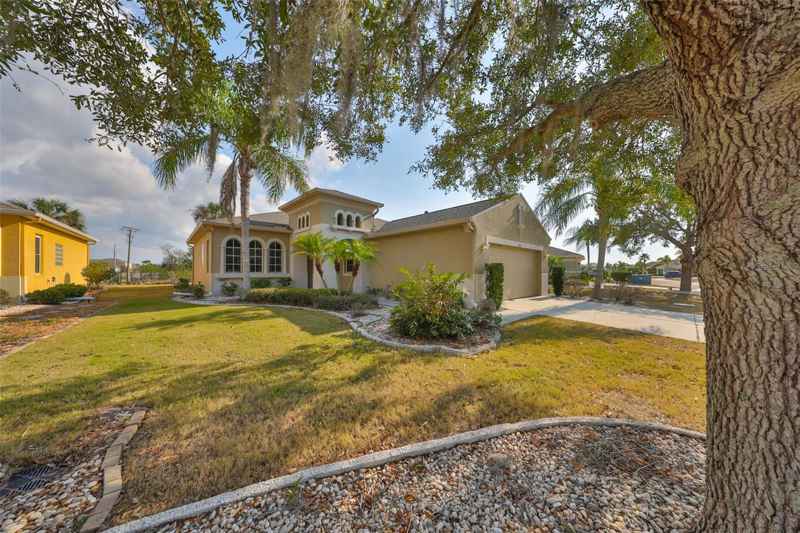 918 REGAL MANOR WAY