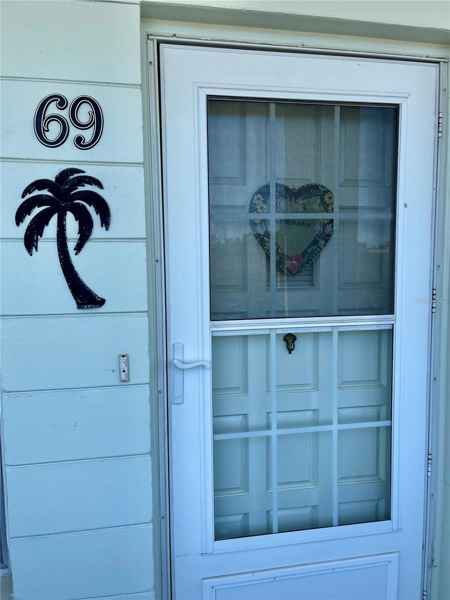 2257 WORLD PARKWAY BLVD W #69