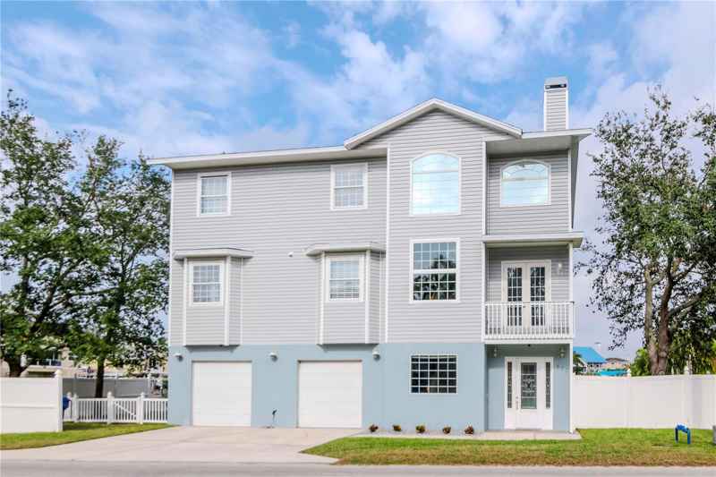 320 GEORGIA AVE