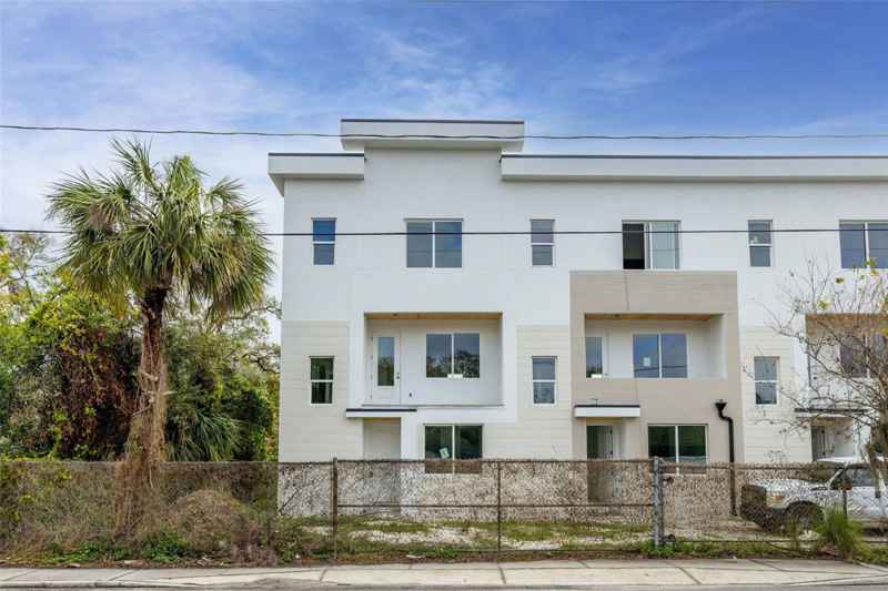 3207 N FLORIDA AVE #1