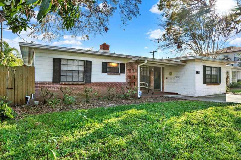 3112 S JULIA CIR