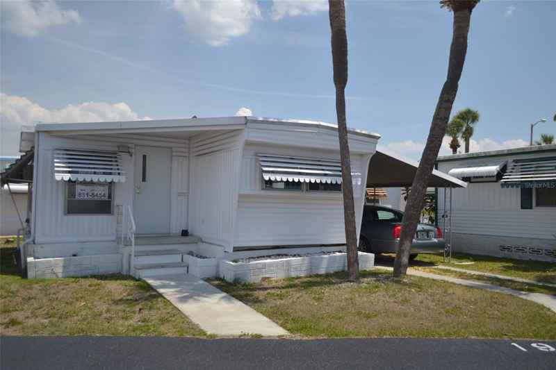 4851 W GANDY BLVD #B5L19