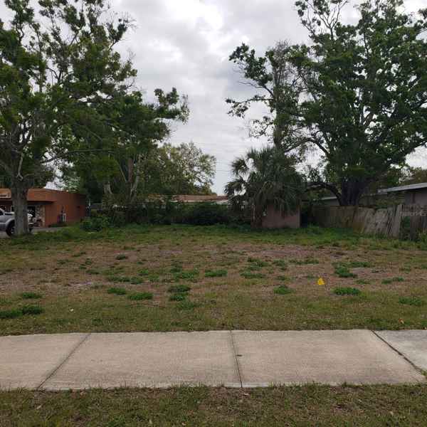 2161 N HERCULES AVE