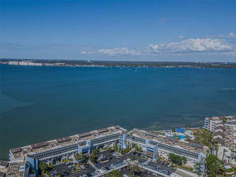 5277 ISLA KEY BLVD S #422