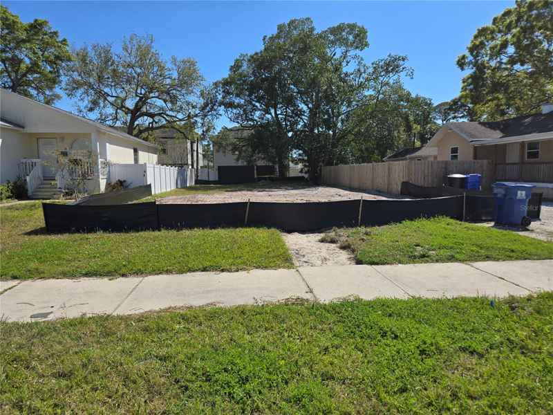 134 49TH AVE N