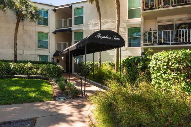 3325 BAYSHORE BLVD #D11