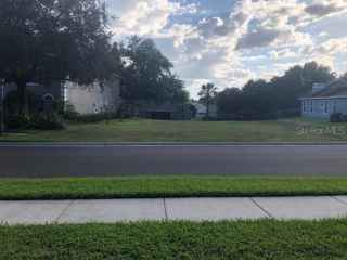 1465 LEXINGTON PKWY