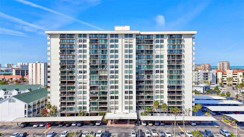400 ISLAND WAY #1708