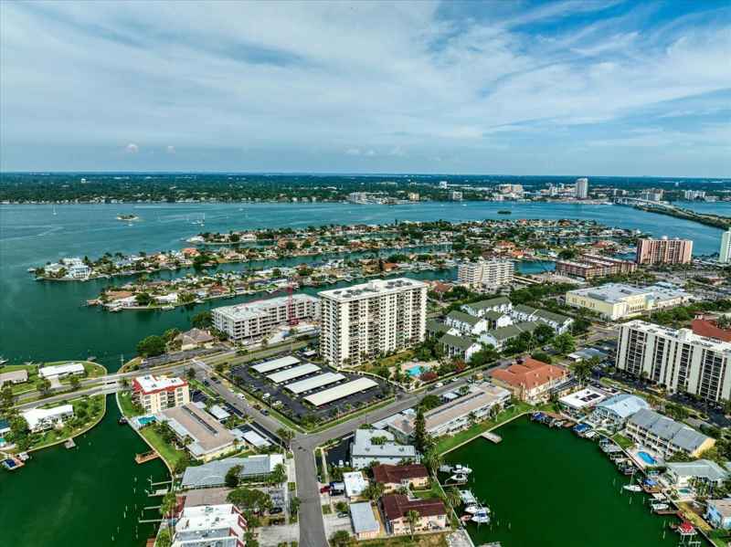 400 ISLAND WAY #1603