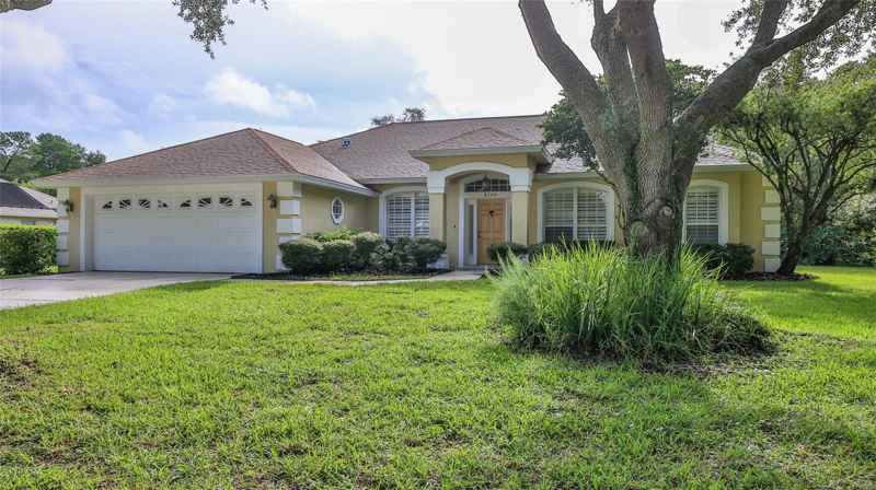 3709 DONEGAL CIR
