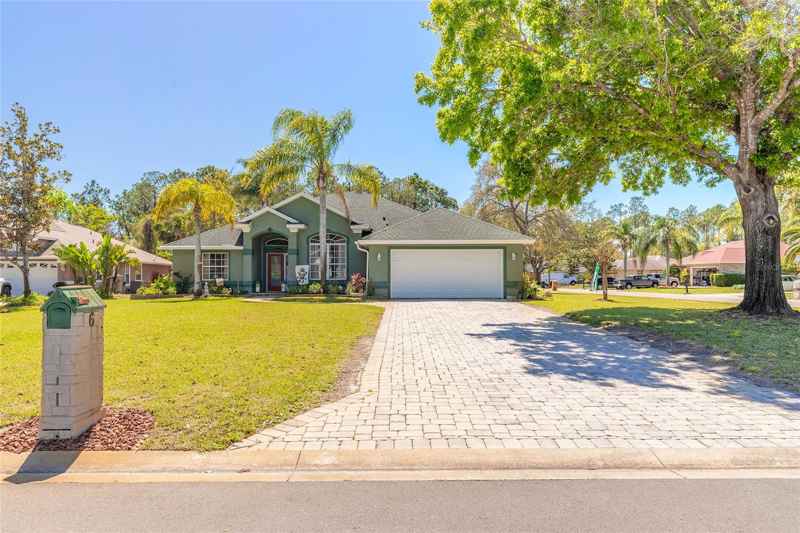 6 GREENVALE DR