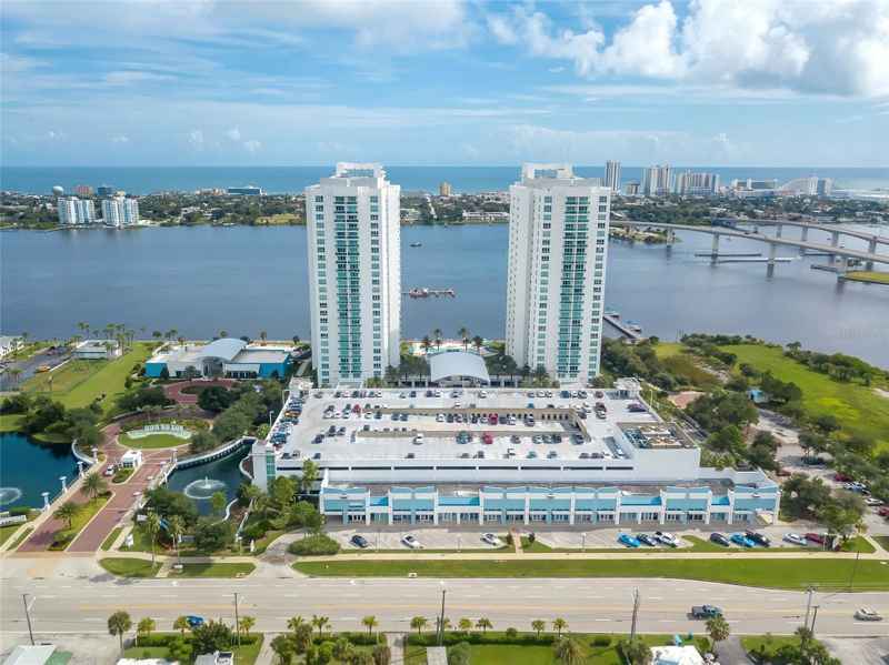 231 RIVERSIDE DR #1003-1