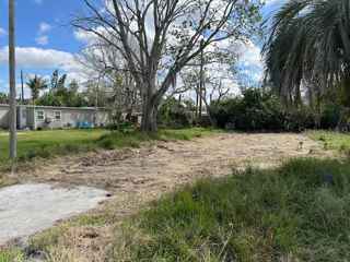 4852 SNUG HARBOR RD