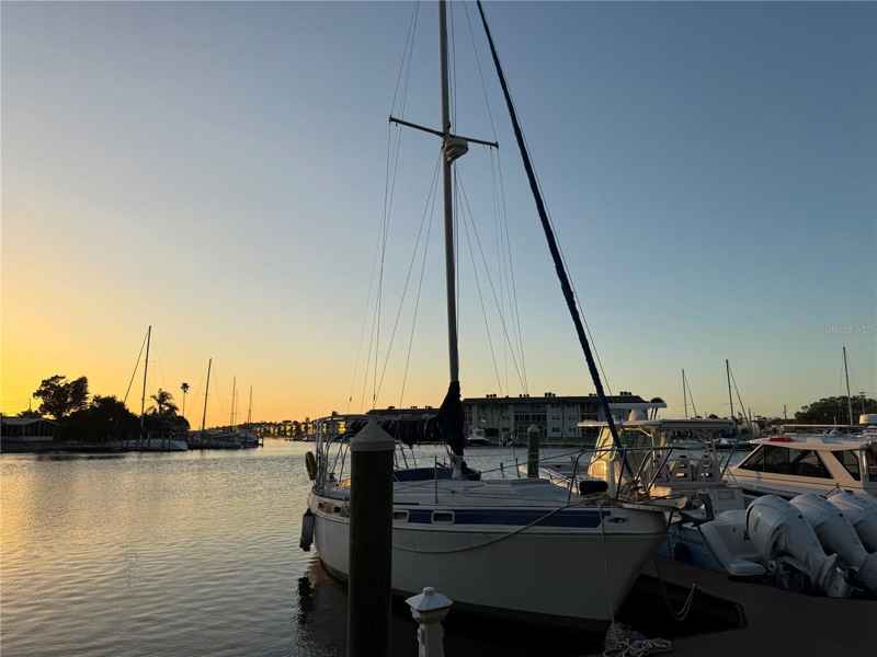 4678 MARINE PKWY #305